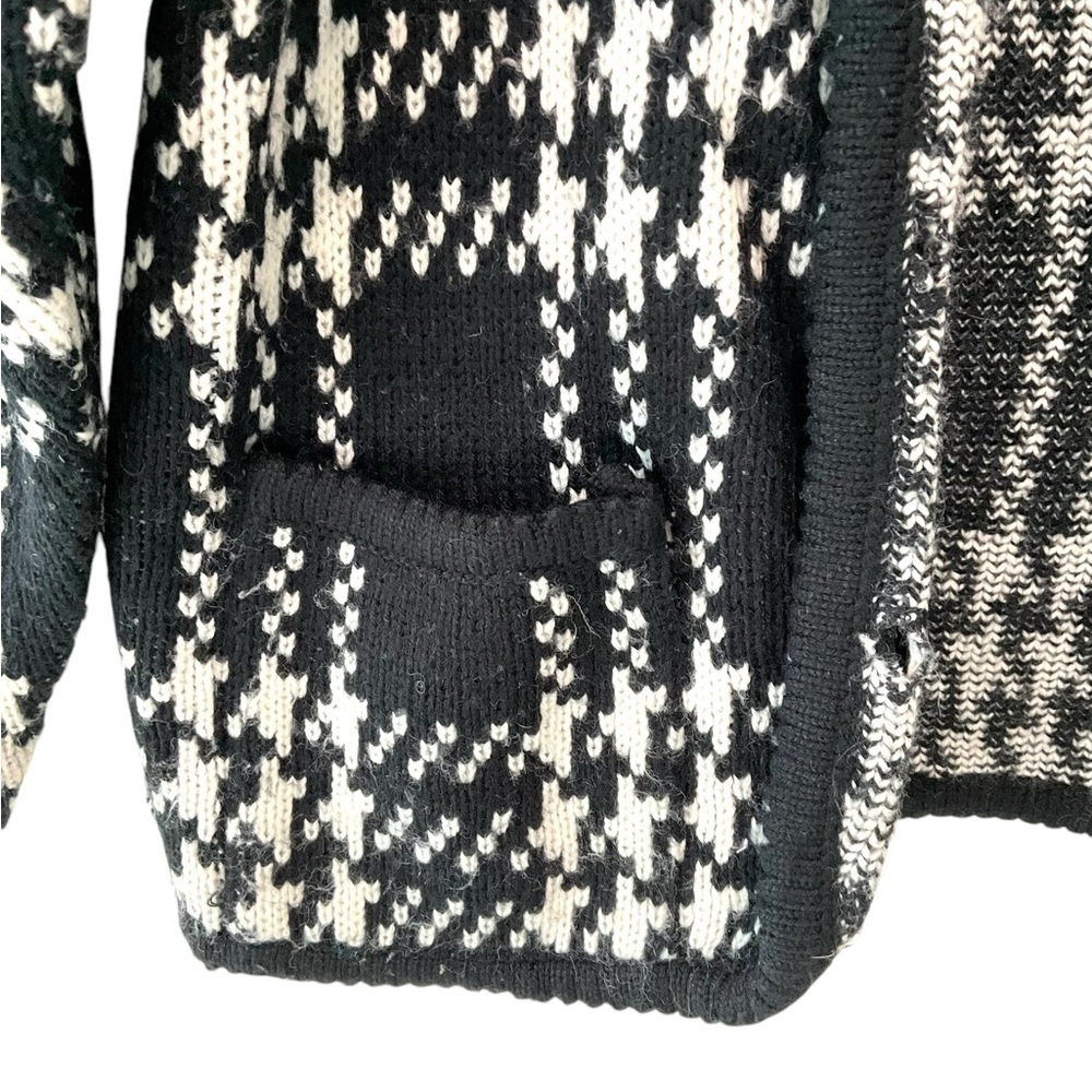 Vintage Plaid Cardigan Sweater Preppy Academia Black White M - Picture 4 of 6